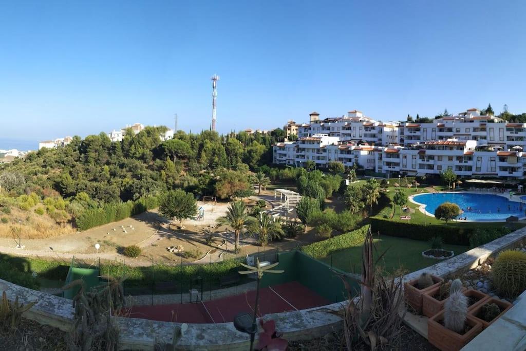 Chill Out Place For 4 In Benalmadena Pueblo Luaran gambar
