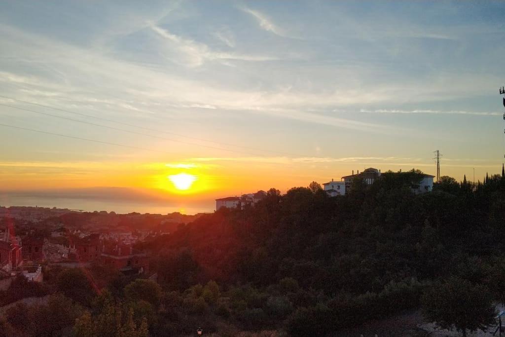 Chill Out Place For 4 In Benalmadena Pueblo Luaran gambar